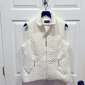 Casual Identity Women’s Vest: Warm White